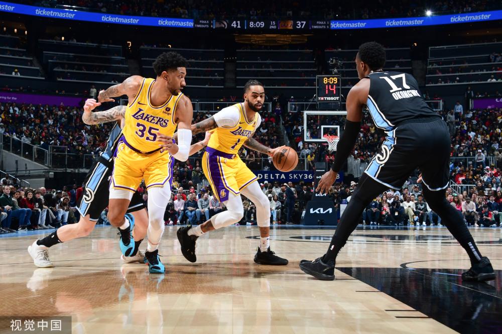 米切尔扮演 米切尔扮演